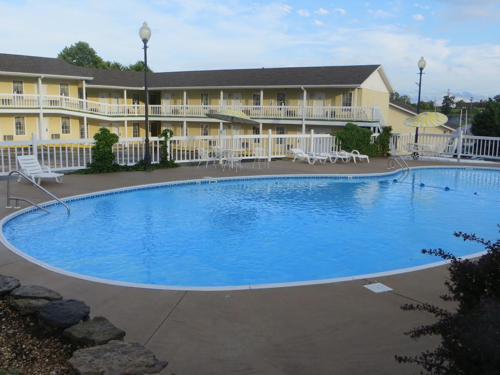 Honeysuckle Inn & Conference Center Branson Esterno foto