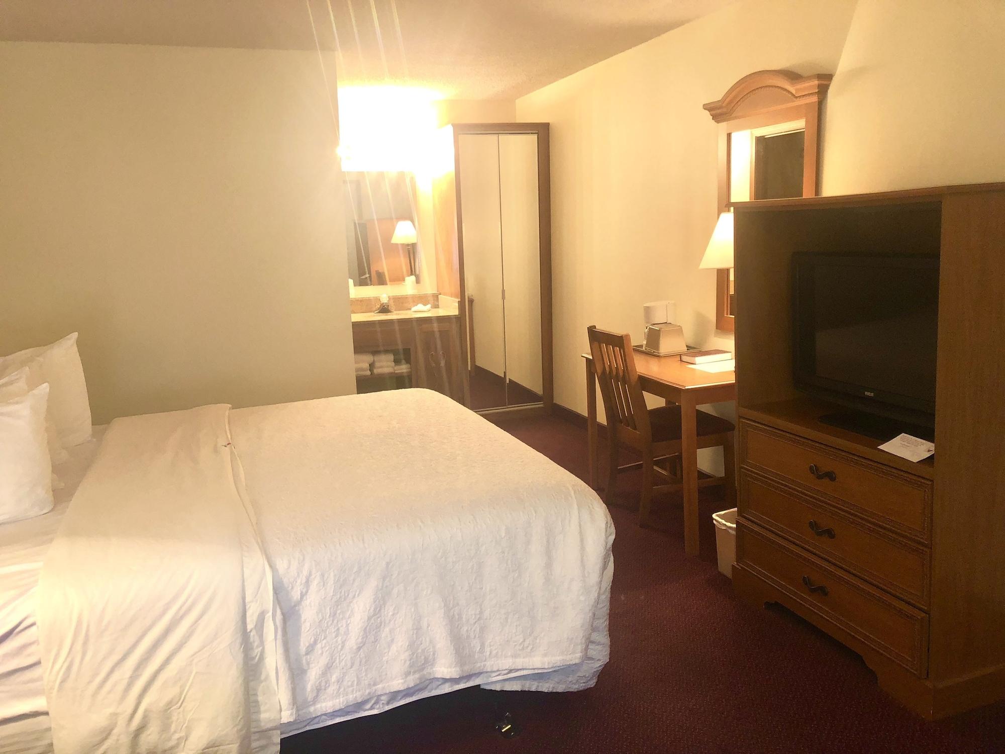 Honeysuckle Inn & Conference Center Branson Esterno foto